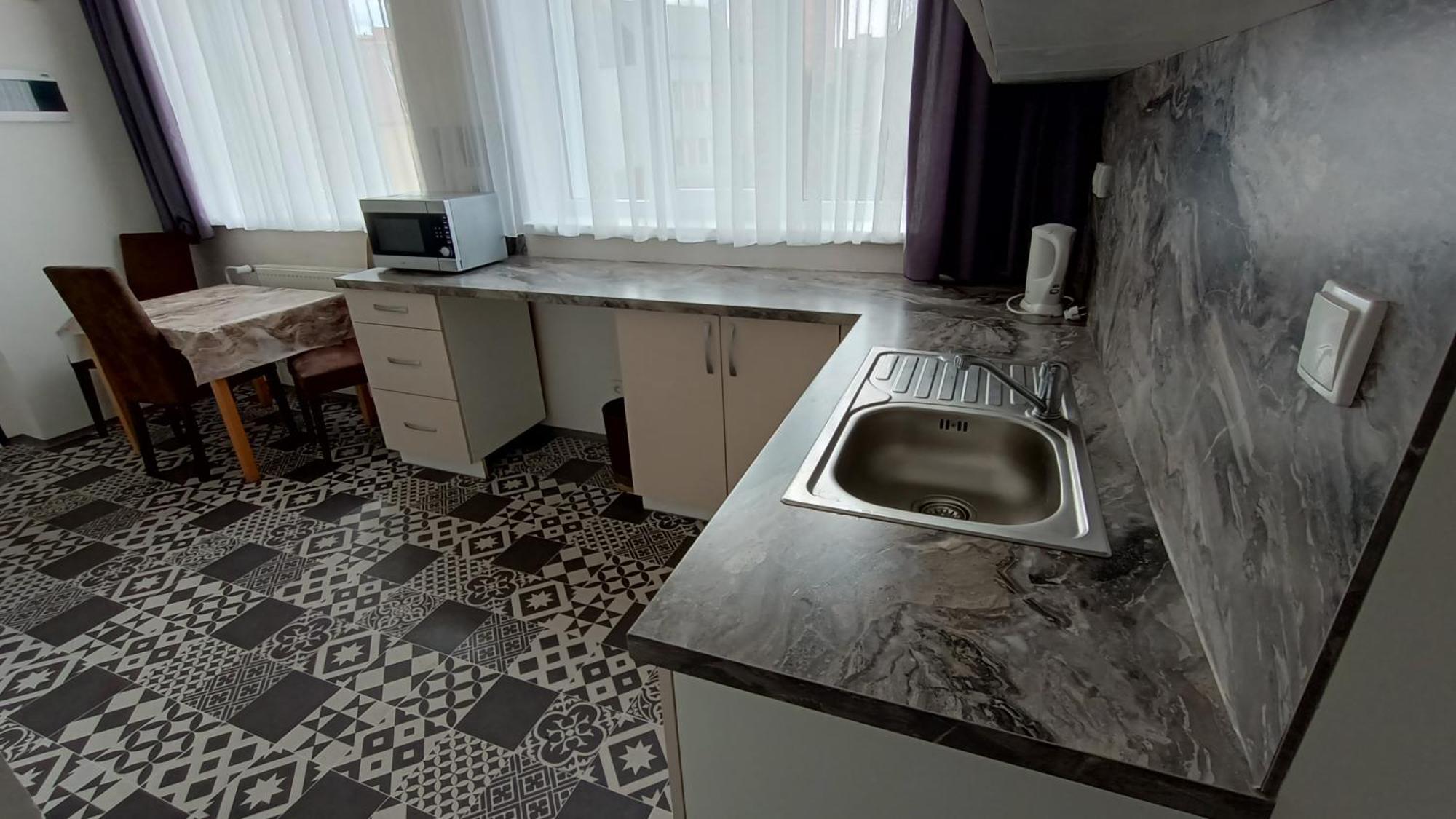 Apartments Gato Karlovy Vary Stara Role Экстерьер фото